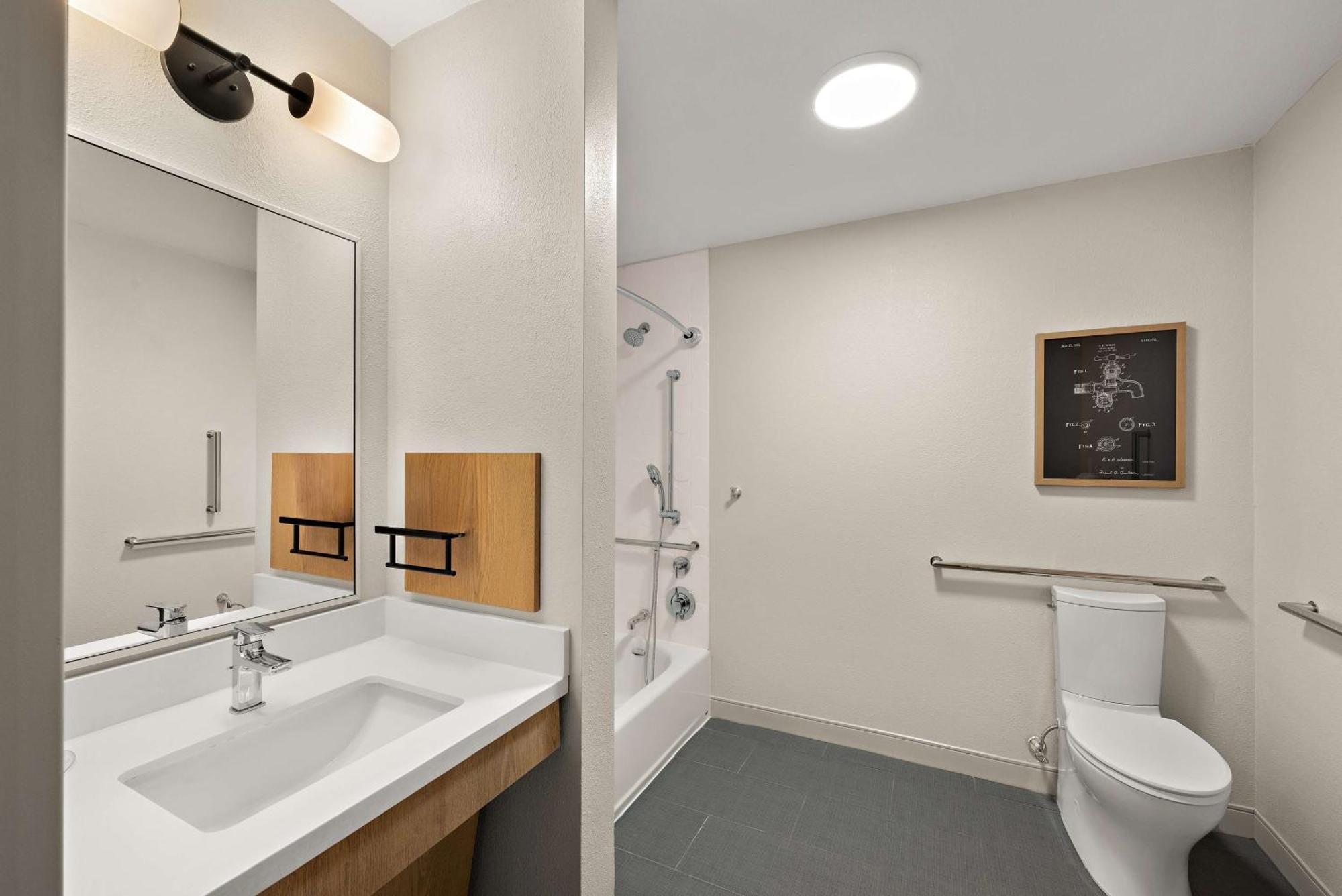 Sonesta Simply Suites Irvine East Foothill Lake Forest Bagian luar foto